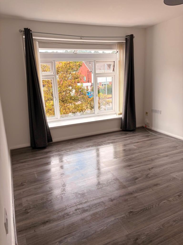 2 bedroom flat gateacre