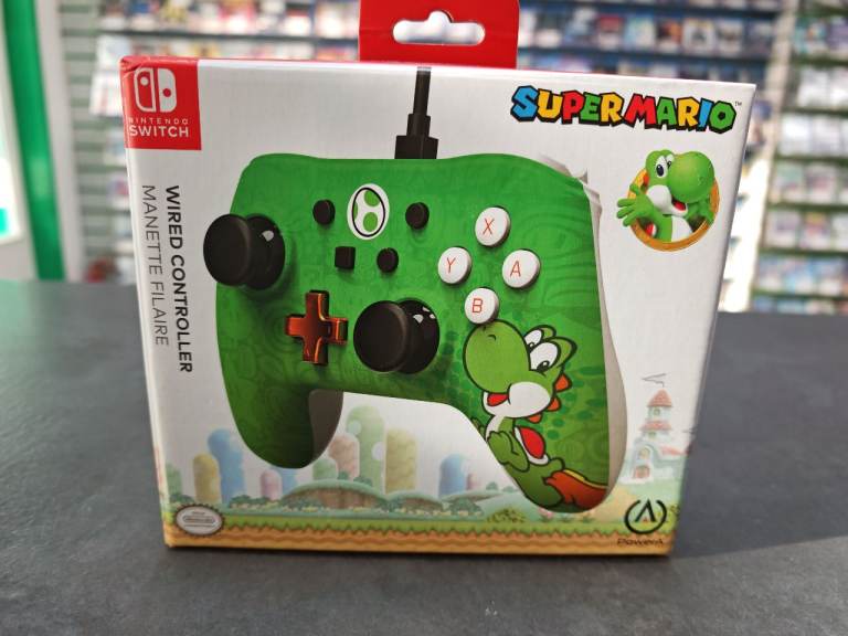 Nintendo switch  super Mario Yoshi wired controller 