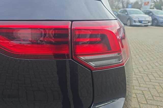 2023 Volkswagen Golf 1.5 TSI Style Edition 5dr Hatchback Petrol Manual