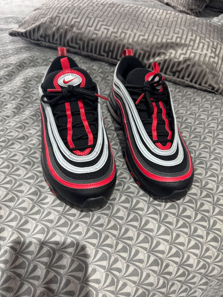 Nike Air Max 97 - immaculate condition - size UK8