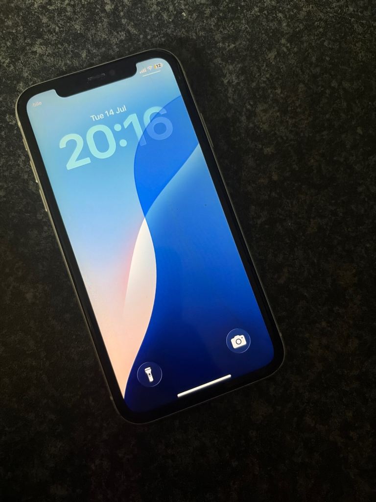 Apple iPhone 11 white 
