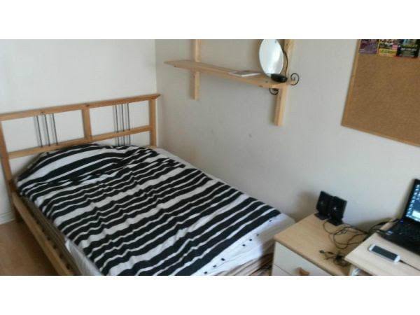 Single bedroom for rent 