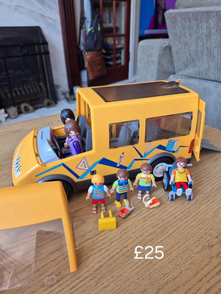 Playmobil School Bus & accessories – Excellent Condition
