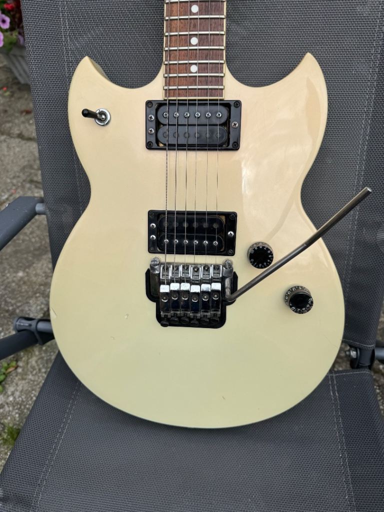 Yamaha Rare Sg500T hard to find in this colour made in Taiwan circa 1986