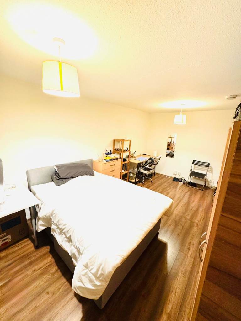  Bright Huge Room · Regent’s Park · Short/Long Let 