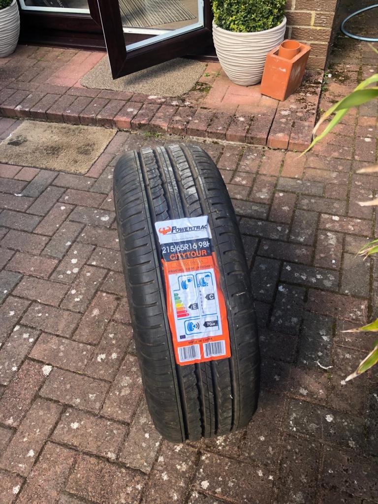 Dacia duster 2010 to present tyre