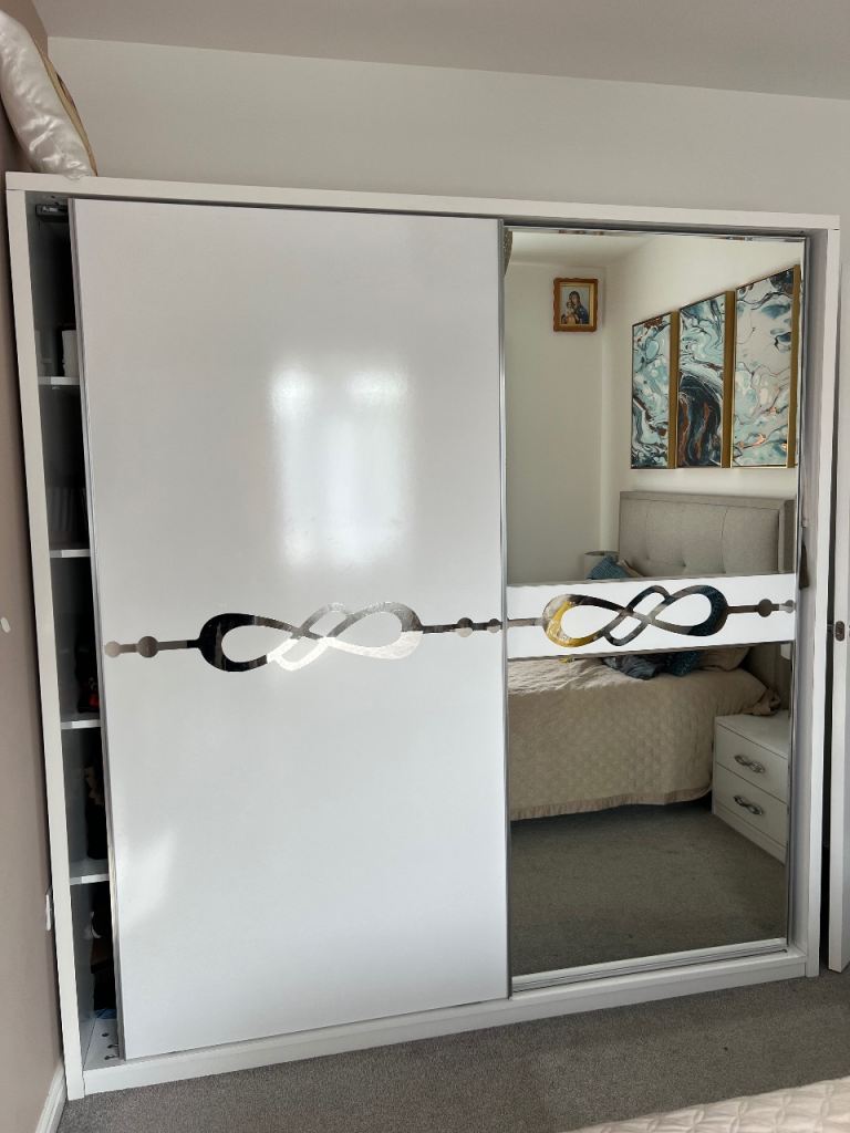 Wardrobe 