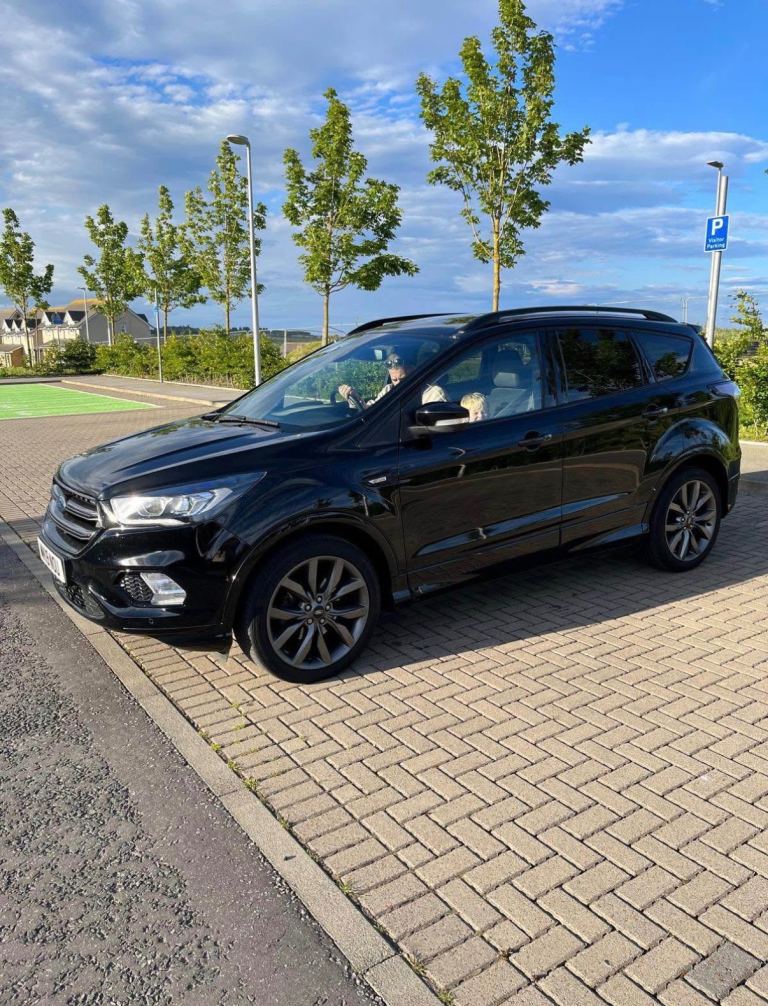 Ford, KUGA, Hatchback, 2019, Manual, 1498 (cc), 5 doors