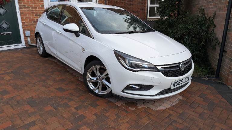 2017 Vauxhall Astra White SRi Breaking