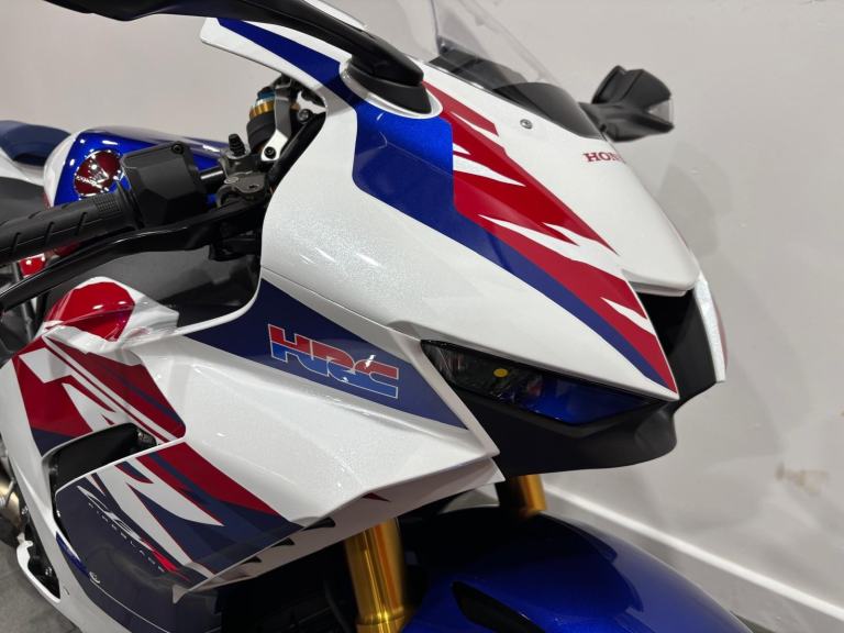 2025 Honda Fireblade CBR1000RRR SP, 30th Anniversary #1703, Warranty until 09/31