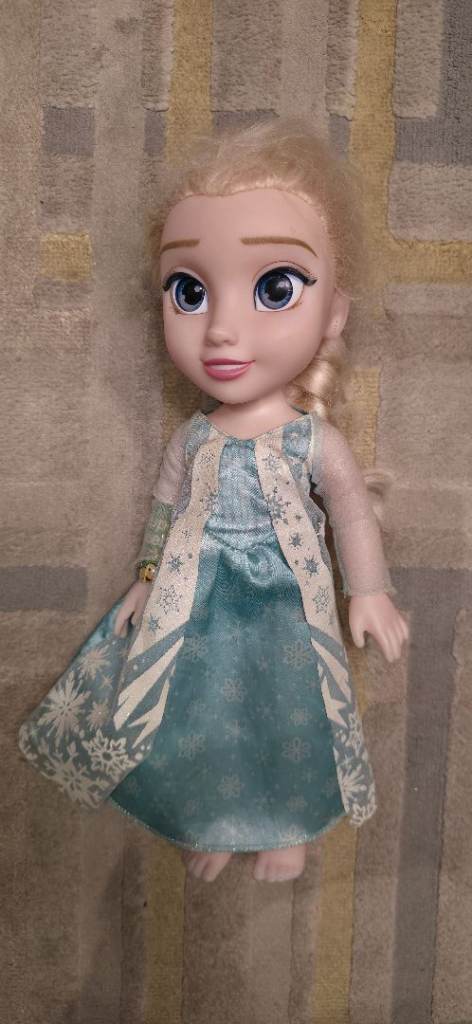 Elsa Doll from Frozen – Good Condition