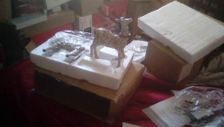 Set of Two Decorative Reindeer Figurines – New in Box