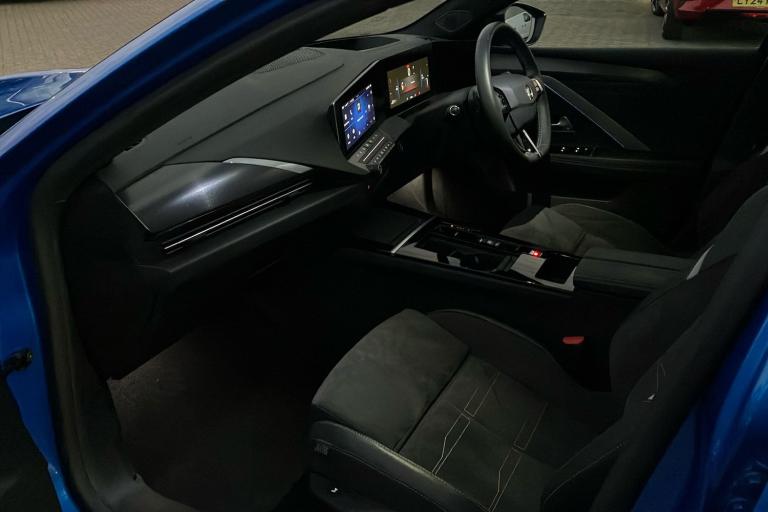  Vauxhall Astra Sports 1.2 Turbo Ultimate Sports Tourer 5dr Petrol Auto Euro 6