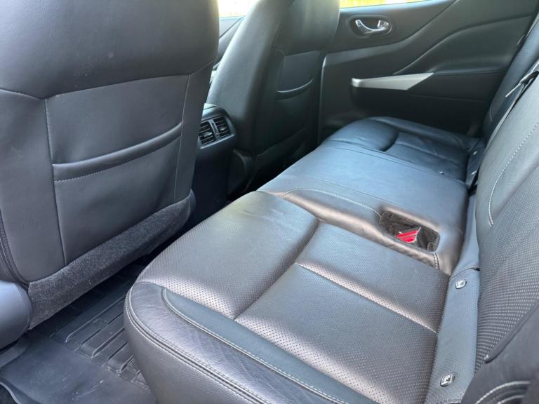  Nissan Navara 2.3 dCi Tekna Auto 4WD Euro 6 4dr Diesel Automatic