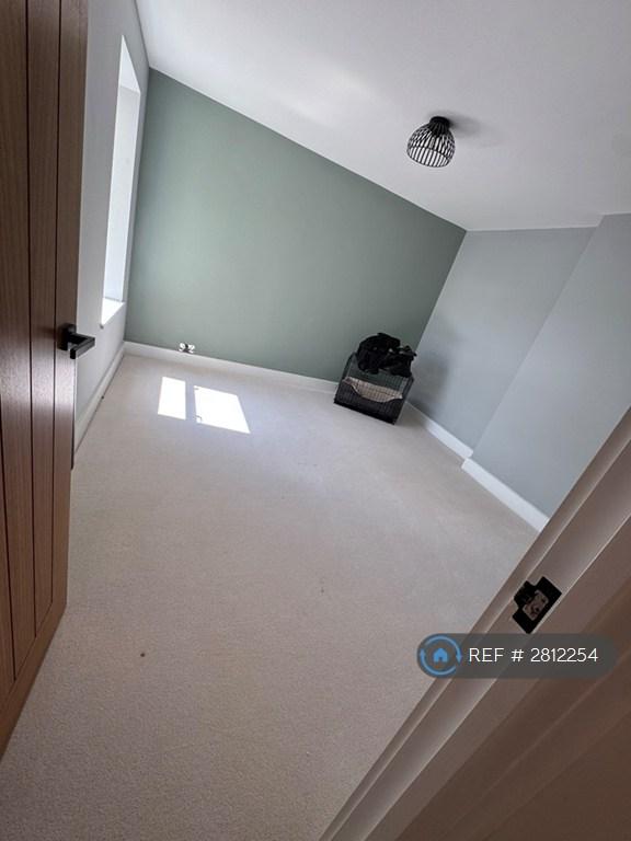 2 bedroom flat in Babbacombe Road, Torquay, TQ1 (2 bed) (#2812254)