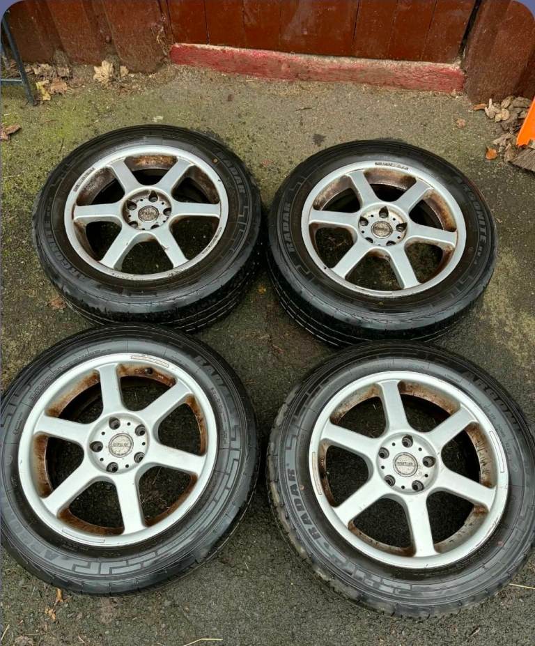 17" alloys 5x114.3 4 matching tyres 