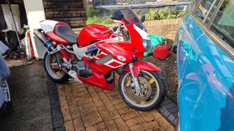 Honda, VTR, 2000, 996 (cc)