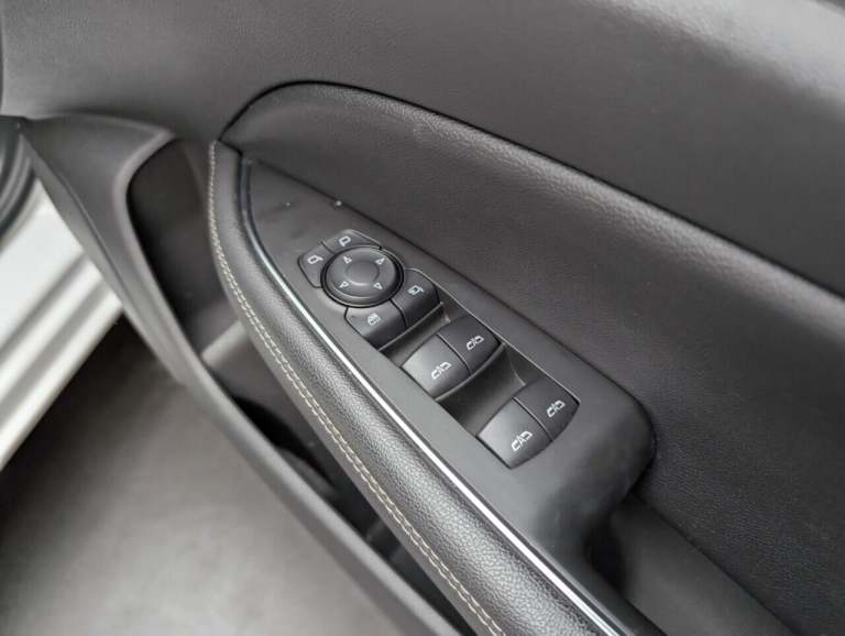 2021 Vauxhall Insignia 1.5 Turbo D Ultimate Nav Grand Sport 5dr Diesel Manual Euro 6 (s/s) (122 p...