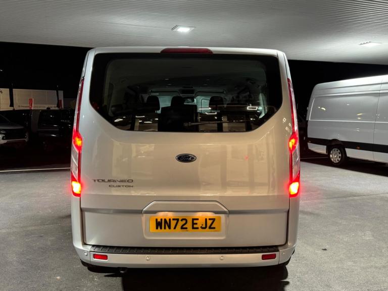 2022 Ford Tourneo Custom 2.0 EcoBlue 130ps L/R 8 Seater Titanium Auto MPV DIESEL Automatic