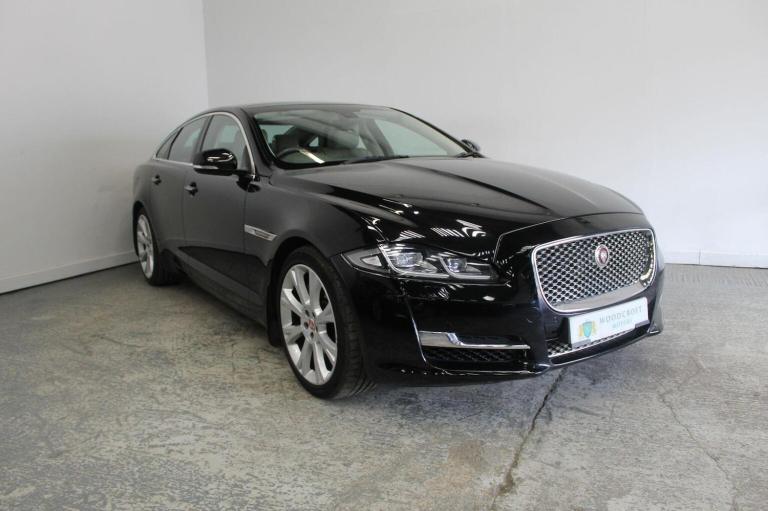 JAGUAR XJ 3.0d V6 Premium Luxury Auto Euro 6 (s/s) 4dr 2017