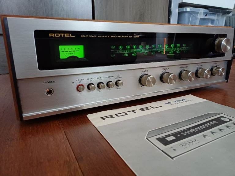 Vintage quality ROTEL stereo Receiver 