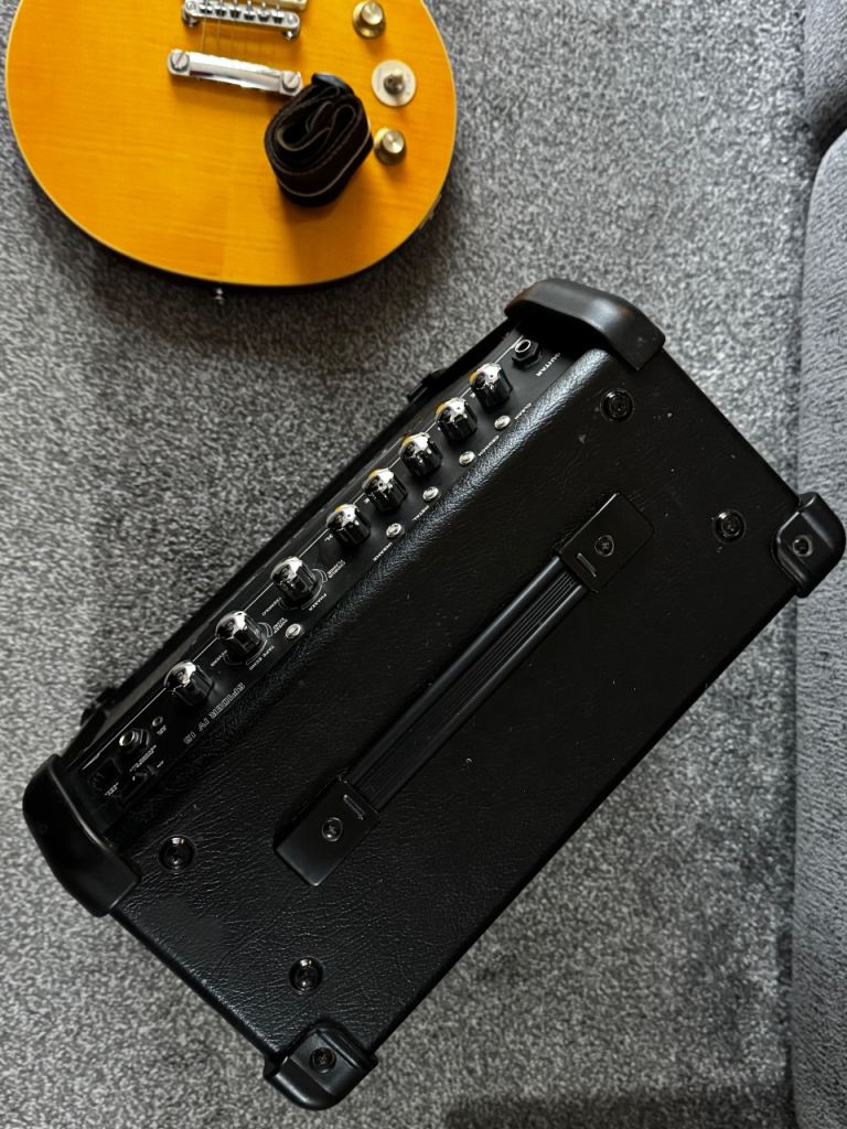 Lee Paul II Ephiphone Electric Guitar an Amp