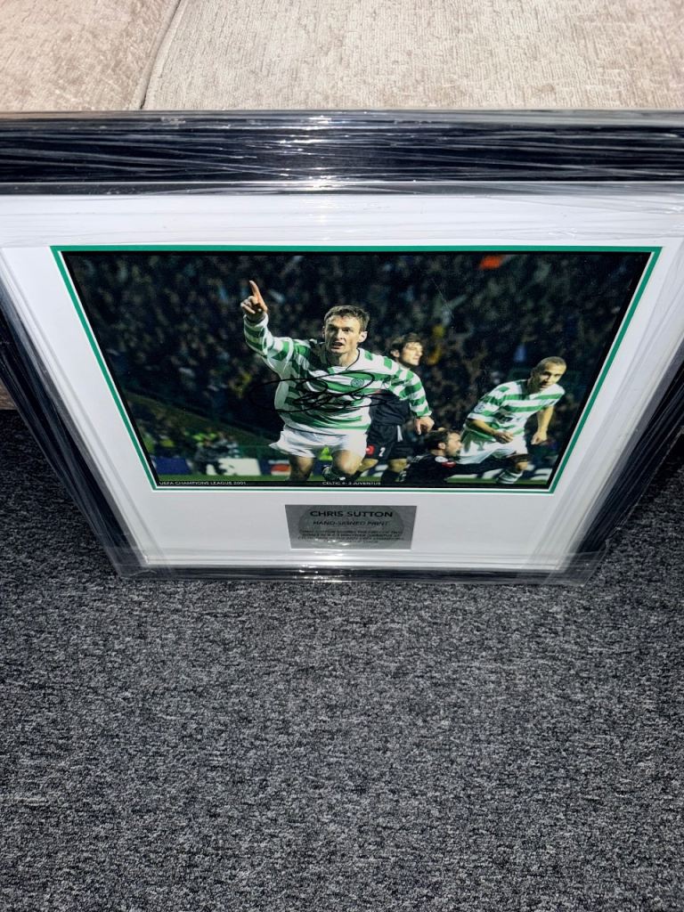 Chris Sutton Signed Celtic FC Framed Photograph | Genuine Autograph | Champions League