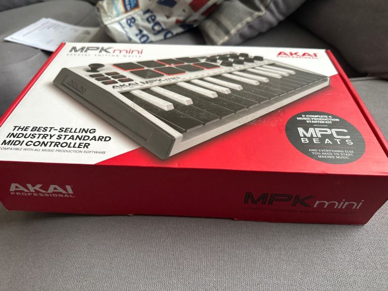 Akai mini 