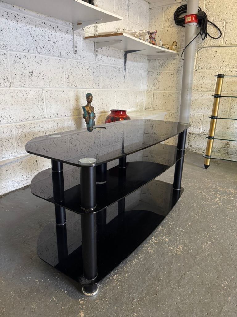 Tv Stand free