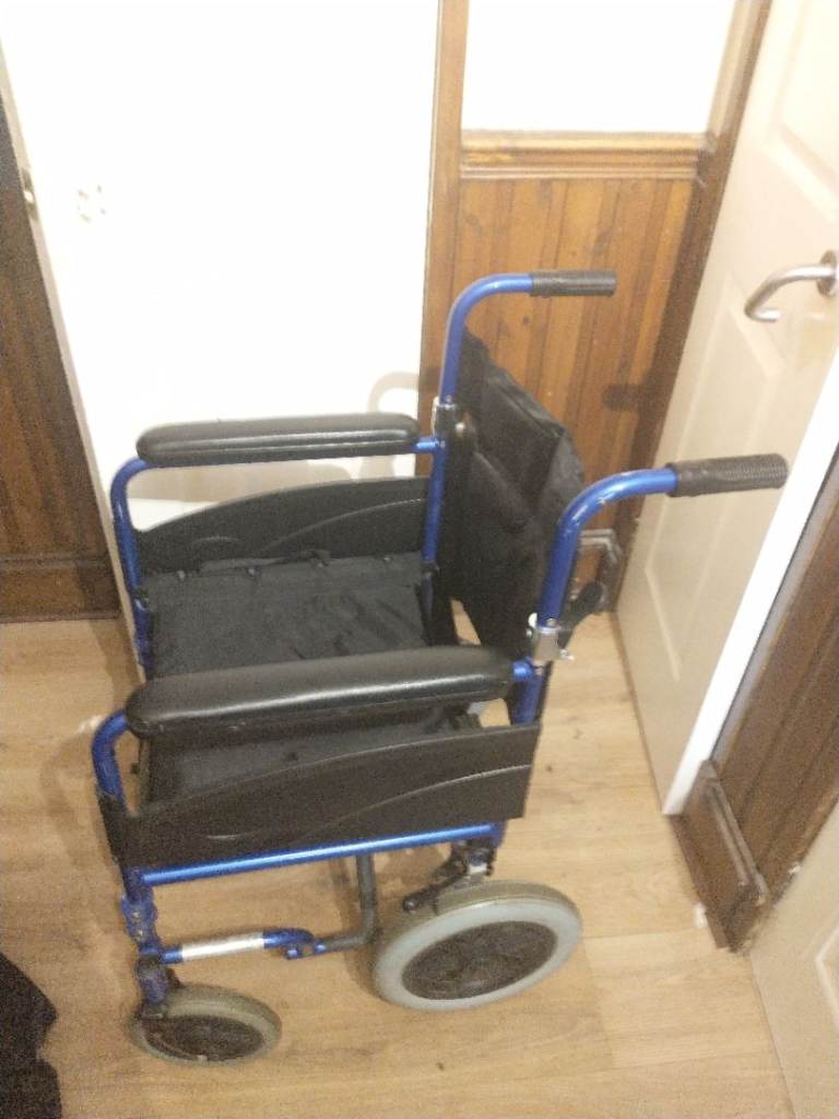 Folding Aluminium Transit Wheelchair – Blue – 18" Seat