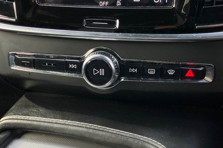 2018 Volvo V90 2.0 D4 R DESIGN 5dr Geartronic Estate DIESEL Automatic