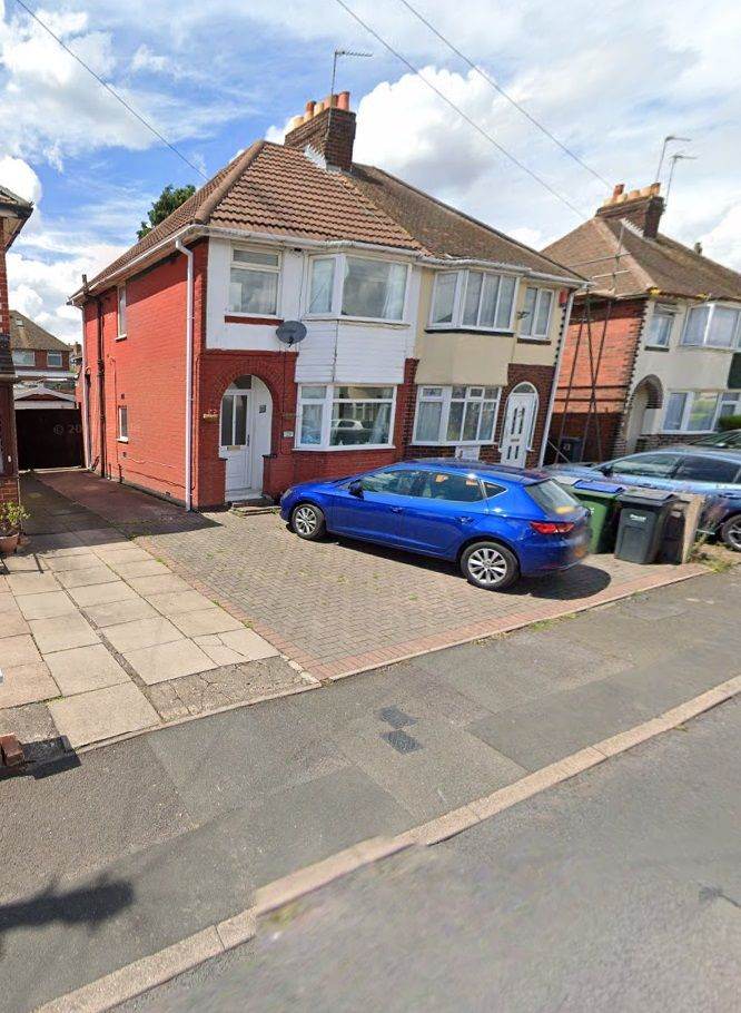 *B.C.H*-3 Bed Semi Detached Home-Petersfield Drive, ROWLEY REGIS-Walking distance to Birchley Island