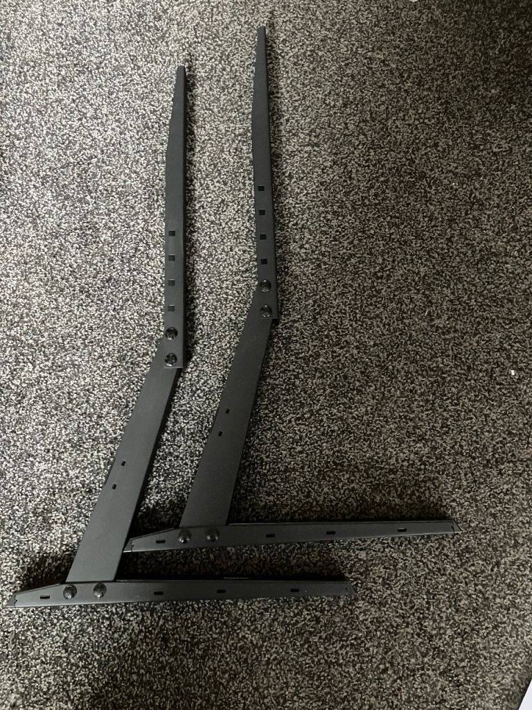 Von Haus tv stand in good condition 