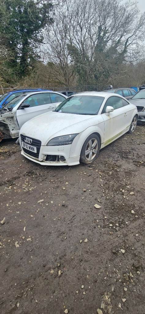 Audi tt 10 plate breaking 