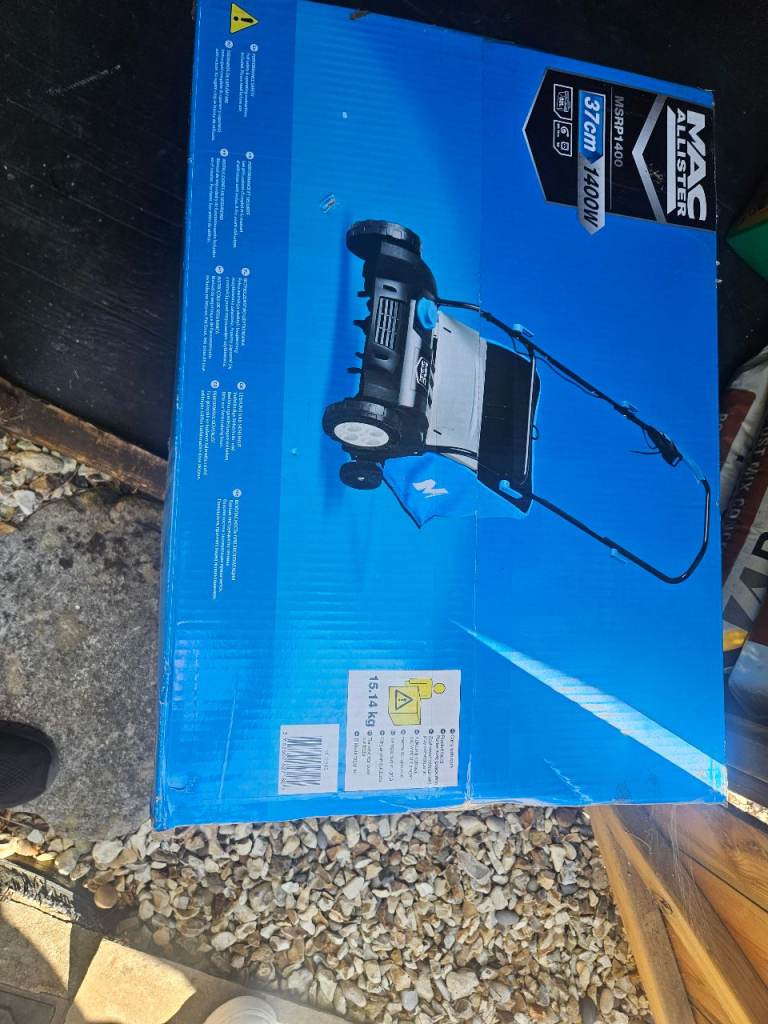 Raker and scarifier