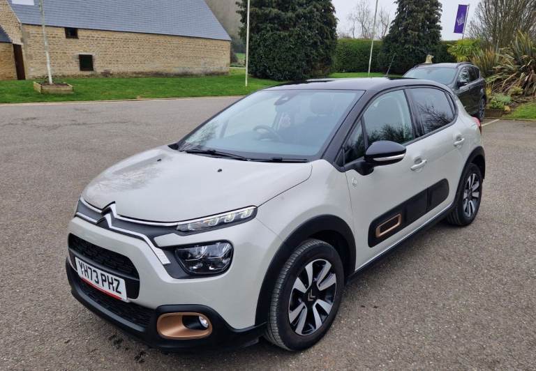 Citroen, C3, Hatchback, 2023, Manual, 1199 (cc), 5 doors