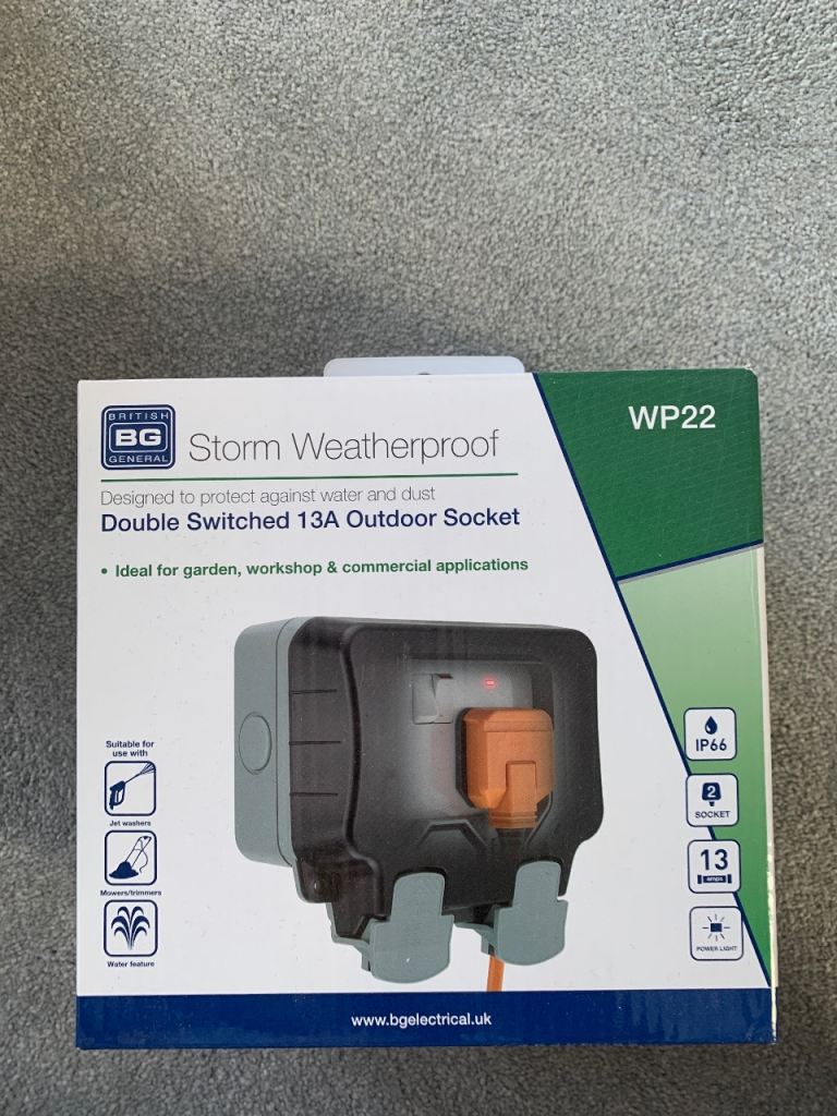 BG Electrical Outdoor Double Switched Power Wall Plug Socket