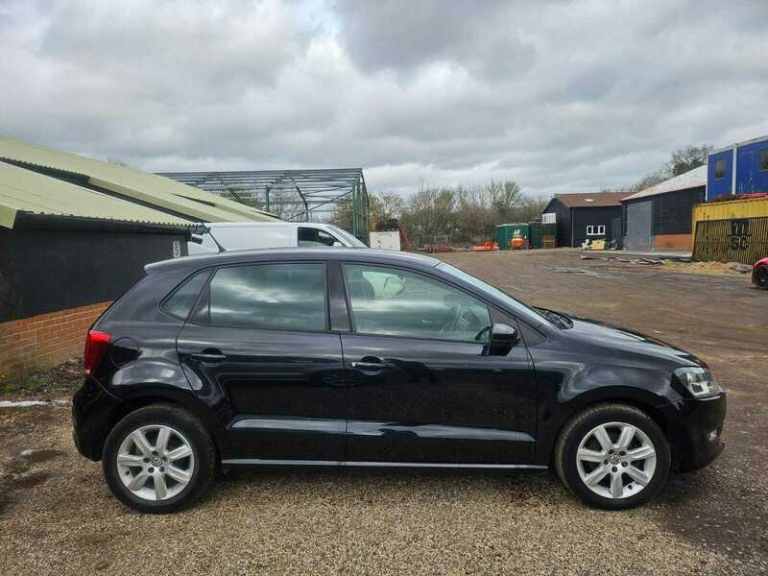 Volkswagen Polo MATCH DSG automatic auto black 5 door petrol ulez compliant