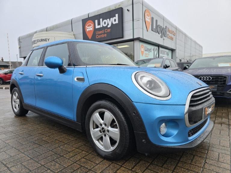 MINI HATCHBACK 1.5 One II 5dr