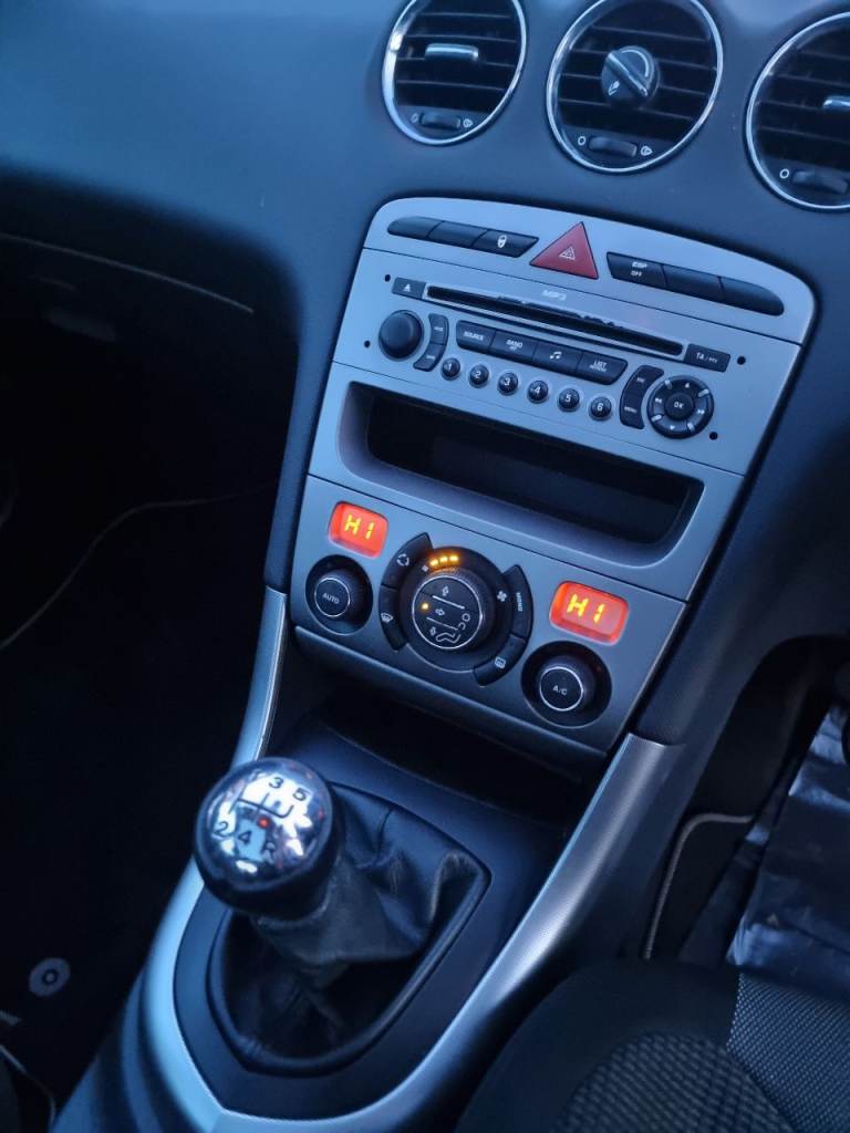 Peugeot, 308, Hatchback, 2008, Manual, 1598 (cc), 5 doors