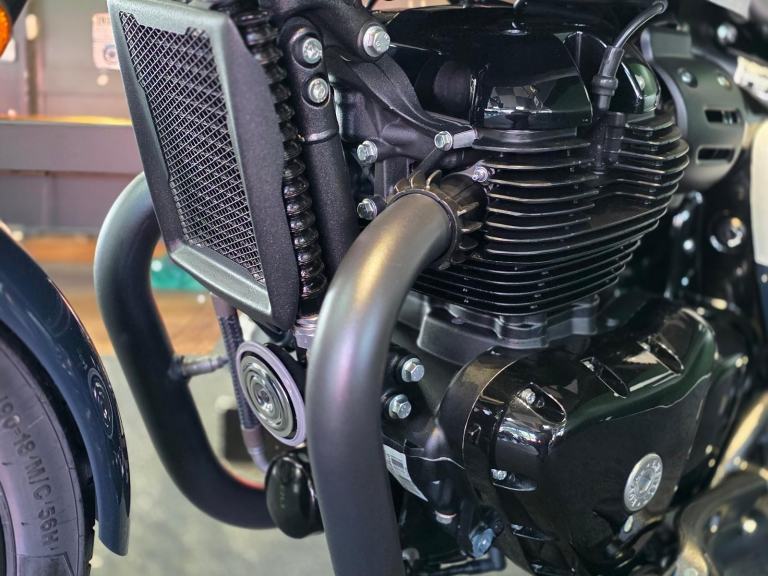 2025/75 ROYAL ENFIELD SHOTGUN 650cc EURO 5 2025 MODEL 5 MILE'S 