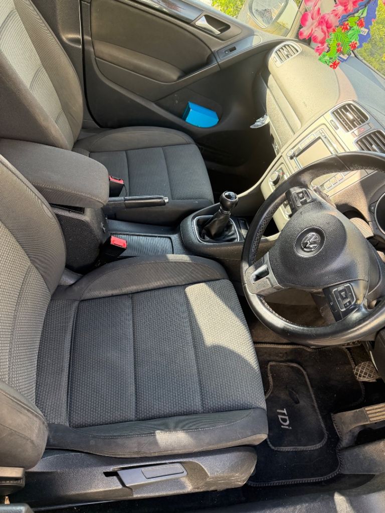 Volkswagen, GOLF, Hatchback, 2011, Manual, 1598 (cc), 5 doors