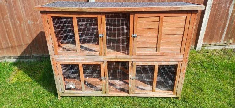 Rabbit hutch 2 storey