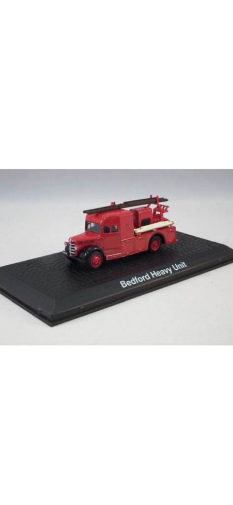 Collectible scale model of the Bedford Heavy Unit fire engine from Editions Atlas Collections.