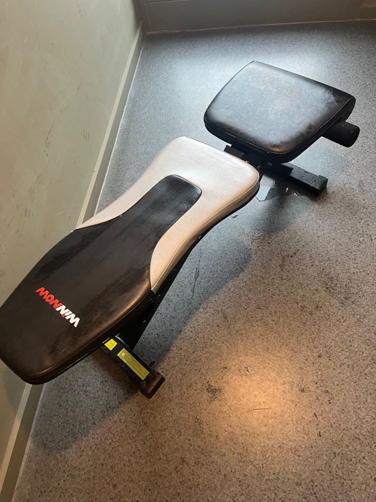 WINNOW Adjustable Weight Bench – Good Condition