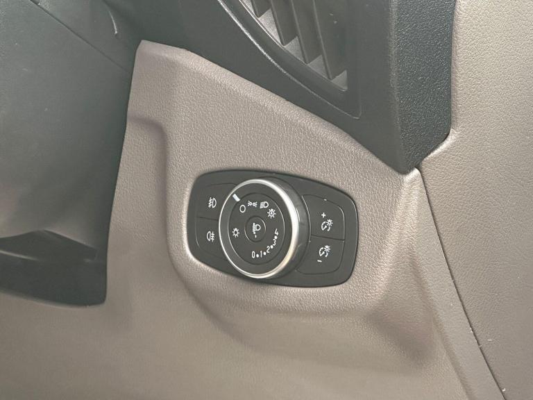2020 Ford Transit Connect 1.5 200 EcoBlue Limited L1 Euro 6 (s/s) 5dr PANEL VAN Diesel Manual
