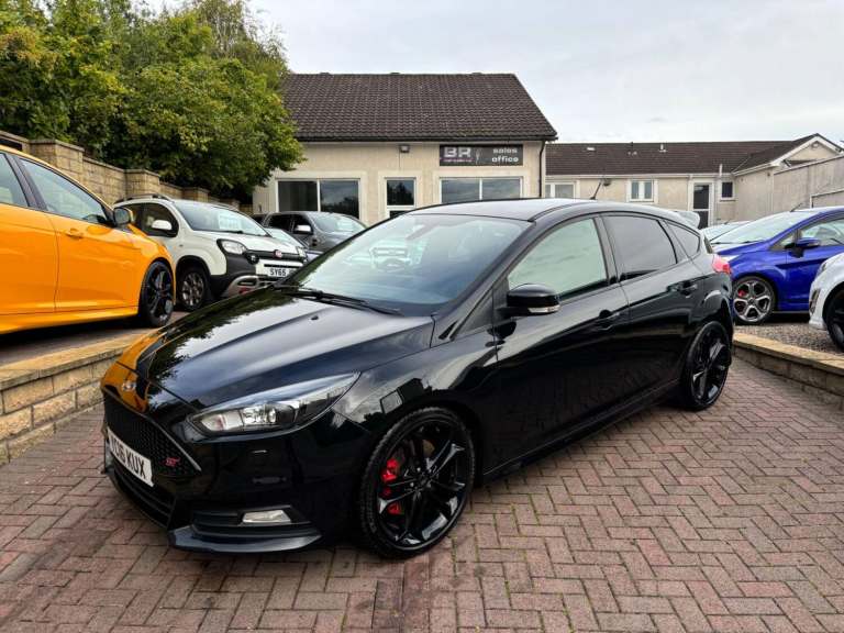 2016 Ford Focus 2.0 TDCi ST-3 Euro 6 (s/s) 5dr HATCHBACK Diesel Manual