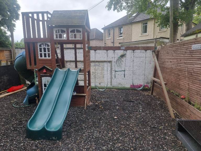 Costco outdoor double slide, 3 swings, climbing wall, 3 tier playhouse play park 