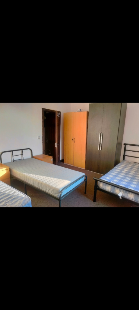 Room for rent levenshulme 