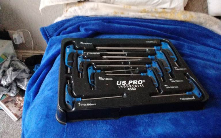 US.PRO INDUSTRIAL 4550 T-Handle Hex Key Set - As Good As New